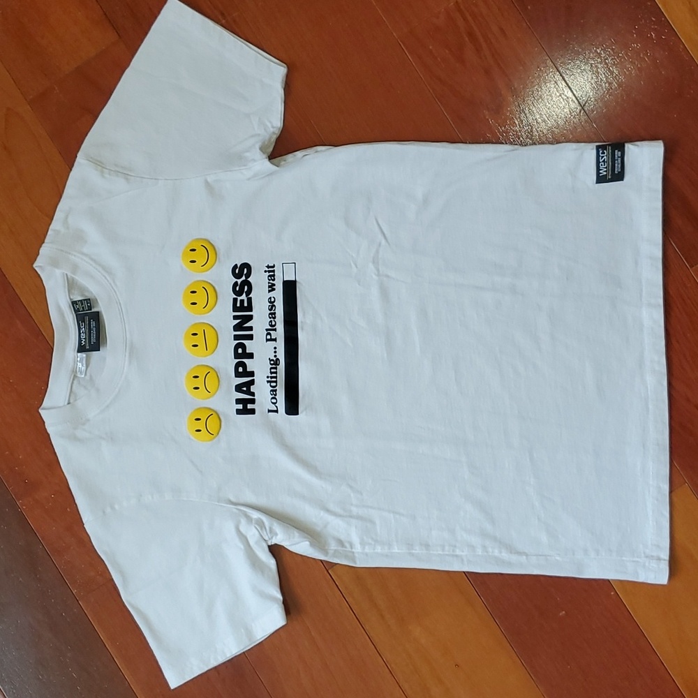 WESC T-shirt, Happiness Loading Tee 🔥🔥